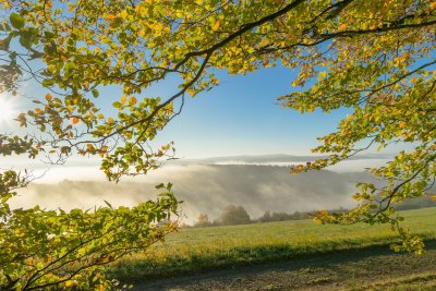 Сутрешни мъгли и слънчево следобед през следващите дни
