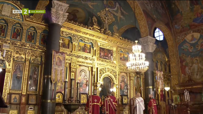 Неделна литургия - 02.02.2026