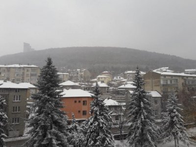 Код жълто за ледено време остава в сила и в понеделник