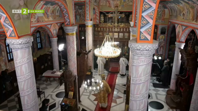 Неделна литургия - 25.01.2026