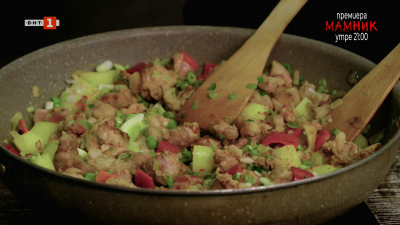 Домашно свинско на фурна и тепси кебап