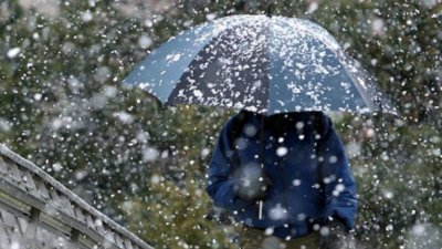Застудяване и валежи от дъжд и сняг в събота