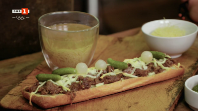 Супа с телешки бульон и менемен със суджук