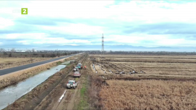 История за 100 ловци на чакал, язовец и крокодил край Съединение