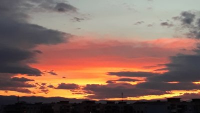 Облачно, валежи, но и затопляне през новата седмица