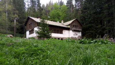 Хижа &bdquo;Септември&ldquo; с акция за почистване на Витоша - 23.03.2026