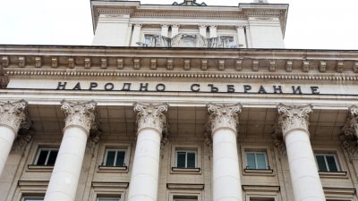 Между българската политика и световните кризи - 11.03.2026