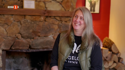 Кейси Ангелова