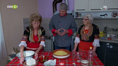 Мачкан, печен попарник от царевично брашно и зимна лютеница от с. Мало село