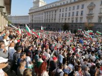 National protest at the start of the autumn session of Parliament, clashes between protesters and the police