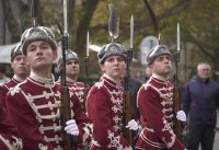 Flag raising ceremony in honour of Bulgaria’s national revival leaders was held in front of the Presidency (pictures)