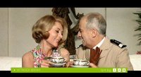 снимка 12 Полицаят се жени