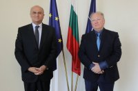 We expect clear guarantees for the implementation of the Agreement with RNM, said Minister Stoev at a meeting with Greek Ambassador