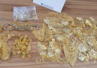 Customs officers seized 1.8 kg of smuggled gold jewellery