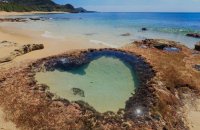 снимка 6 Красотата на природата: Остров Амами Ошима