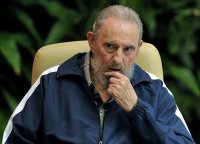 снимка 9 Целият свят гледа към Кастро