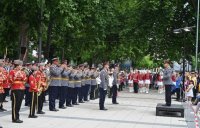 снимка 6 Да се надсвирваш с времето