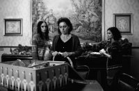 снимка 16 Горящи сърца