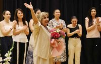 снимка 3 Крилете на песента