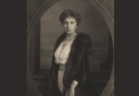 снимка 18 Монархът