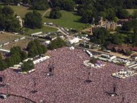 снимка 2 Концерт на Роби Уилямс от Небуърт