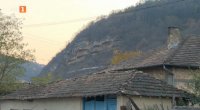 снимка 21 Графити от Златния век