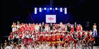 снимка 27 Гиздава - концерт на Деси Добрева